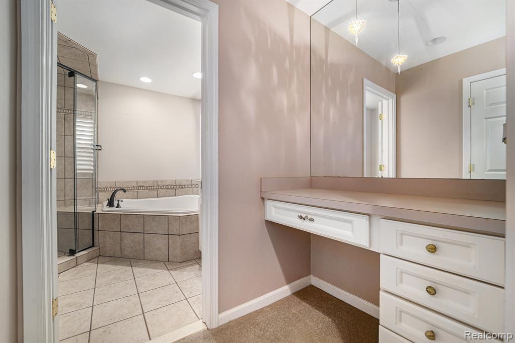 20019 Farmington Road Livonia, MI 48152 - Photo 28 of 49 Gallery Image 28