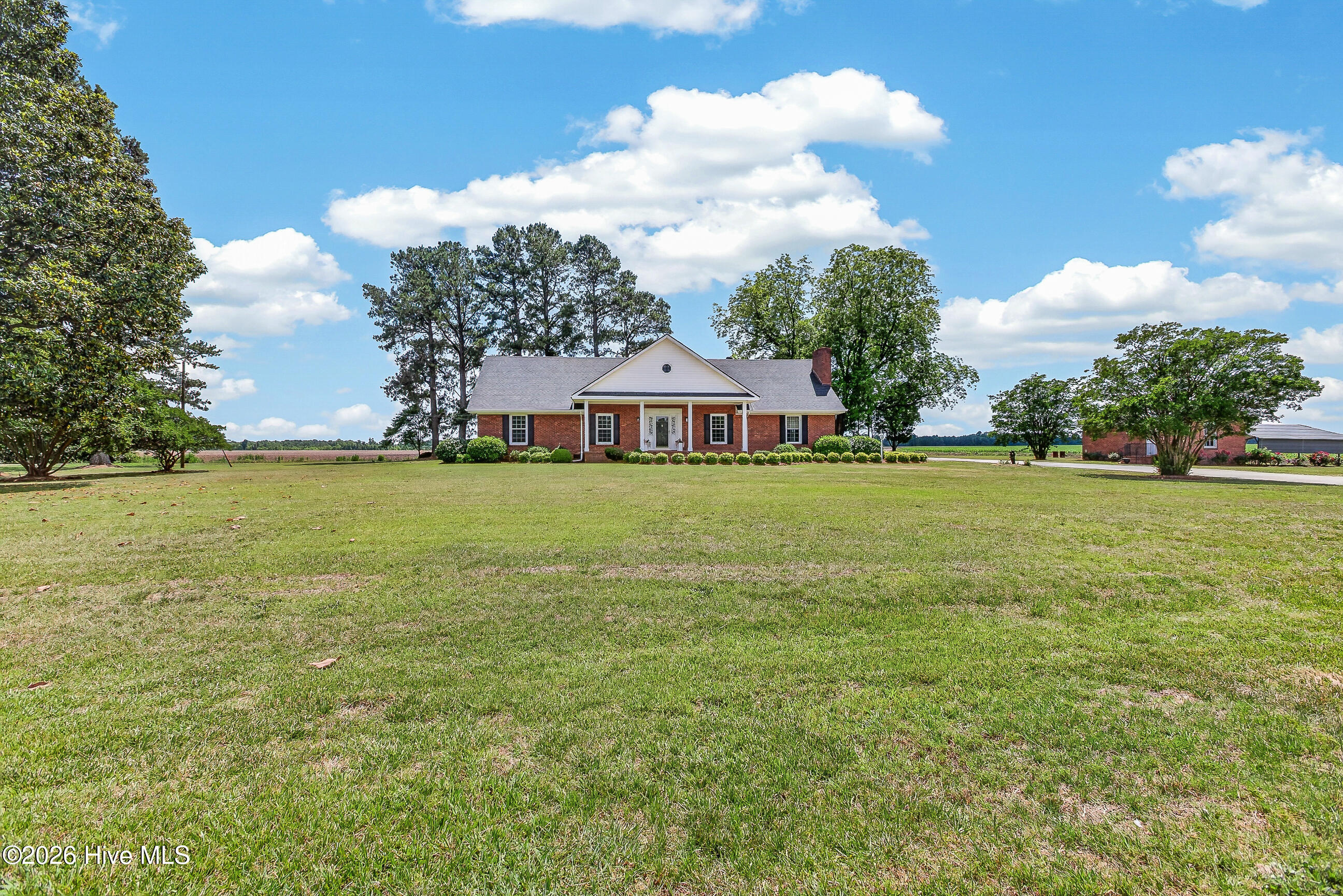 5980 Suttontown Road Faison, NC 28341 - Photo 5 of 63 Front of House