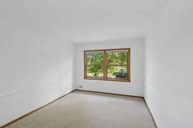 $725,000 | 5209 West 61st Street, Edina, MN 55436