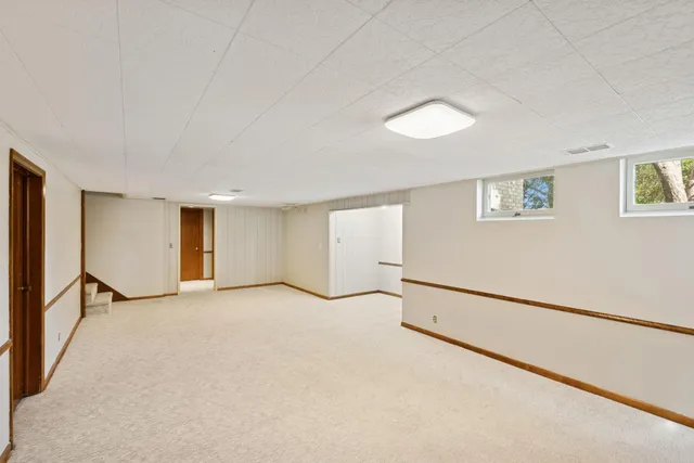 $725,000 | 5209 West 61st Street, Edina, MN 55436