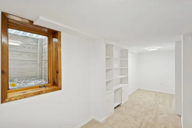 $725,000 | 5209 West 61st Street, Edina, MN 55436