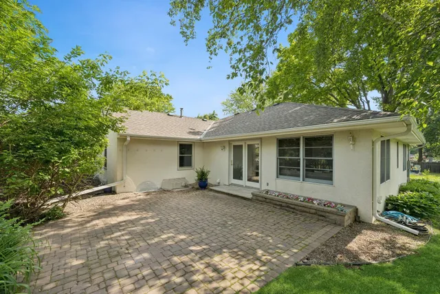 $725,000 | 5209 West 61st Street, Edina, MN 55436