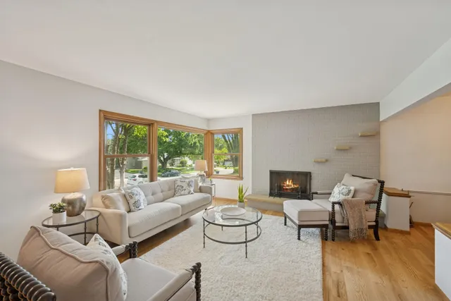 $725,000 | 5209 West 61st Street, Edina, MN 55436