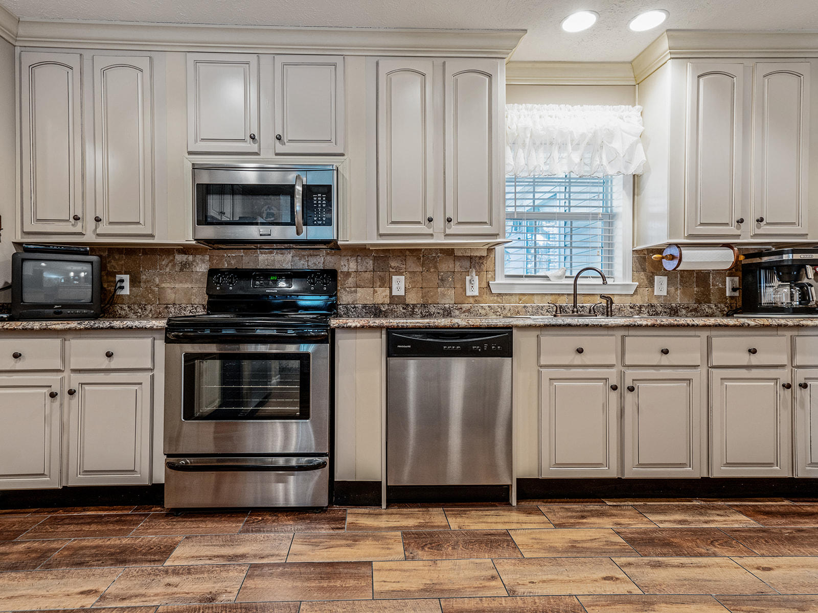 4173 Blue Springs Road Cleveland, TN 37311 - Photo 18 of 48 4173 Blue Springs Rd-17