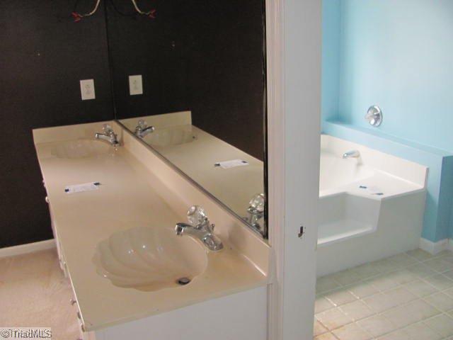 8823 Kings Tree Road Lewisville, NC 27023 - Photo 10 of 16 Master Bath/Spa.