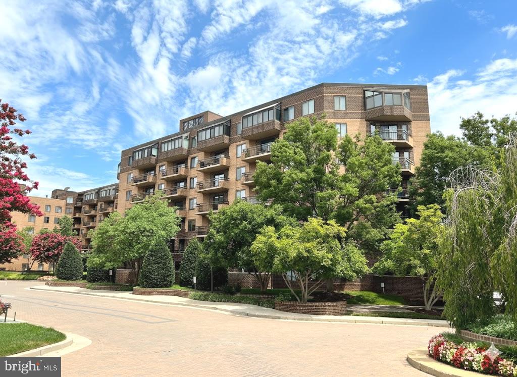 2111 Wisconsin Avenue Northwest, Unit 420 Washington, DC 20007 - Photo 1 of 28 a front view of a building