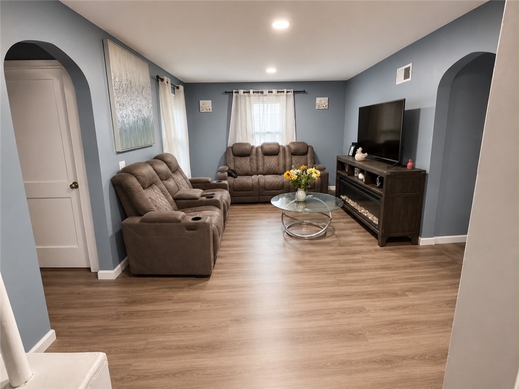 244 Ridgedale Circle Greece, NY 14616 - Photo 3 of 16