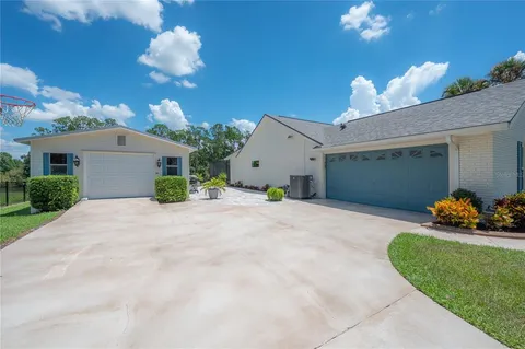 $635,000 | 6142 Caroline Drive, Wesley Chapel, FL 33545