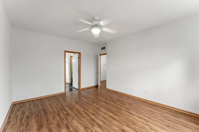 $375,000 | 1656 Oakbrooke Way, Eagan, MN 55122