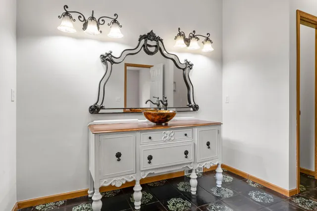 $375,000 | 1656 Oakbrooke Way, Eagan, MN 55122