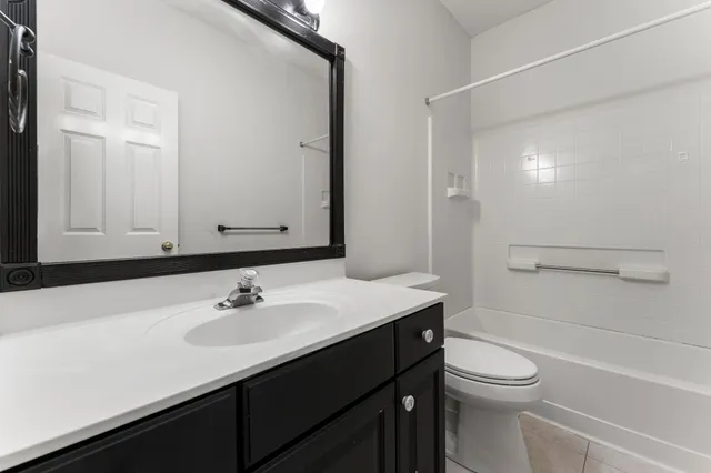 $375,000 | 1656 Oakbrooke Way, Eagan, MN 55122