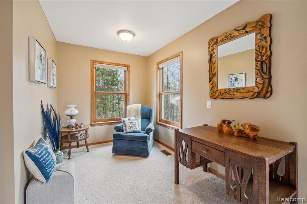 2659 West Coon Lake Road Howell, MI 48843 - Photo 15 of 45