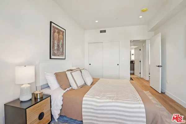 $5,417 | 1110 South Spaulding Avenue, Unit PH2, Los Angeles, CA 90019