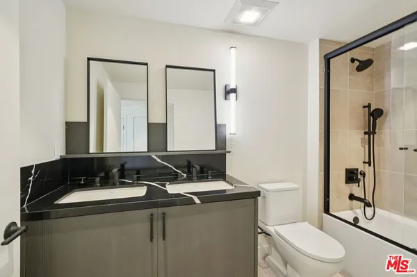 $5,417 | 1110 South Spaulding Avenue, Unit PH2, Los Angeles, CA 90019