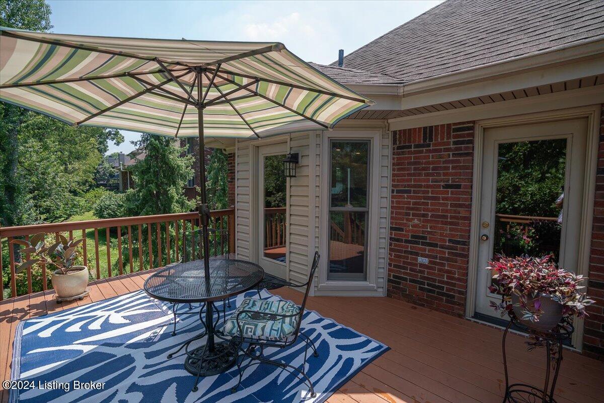 8313 Running Spring Drive Louisville, KY 40241 - Photo 30 of 47 58-8313-58