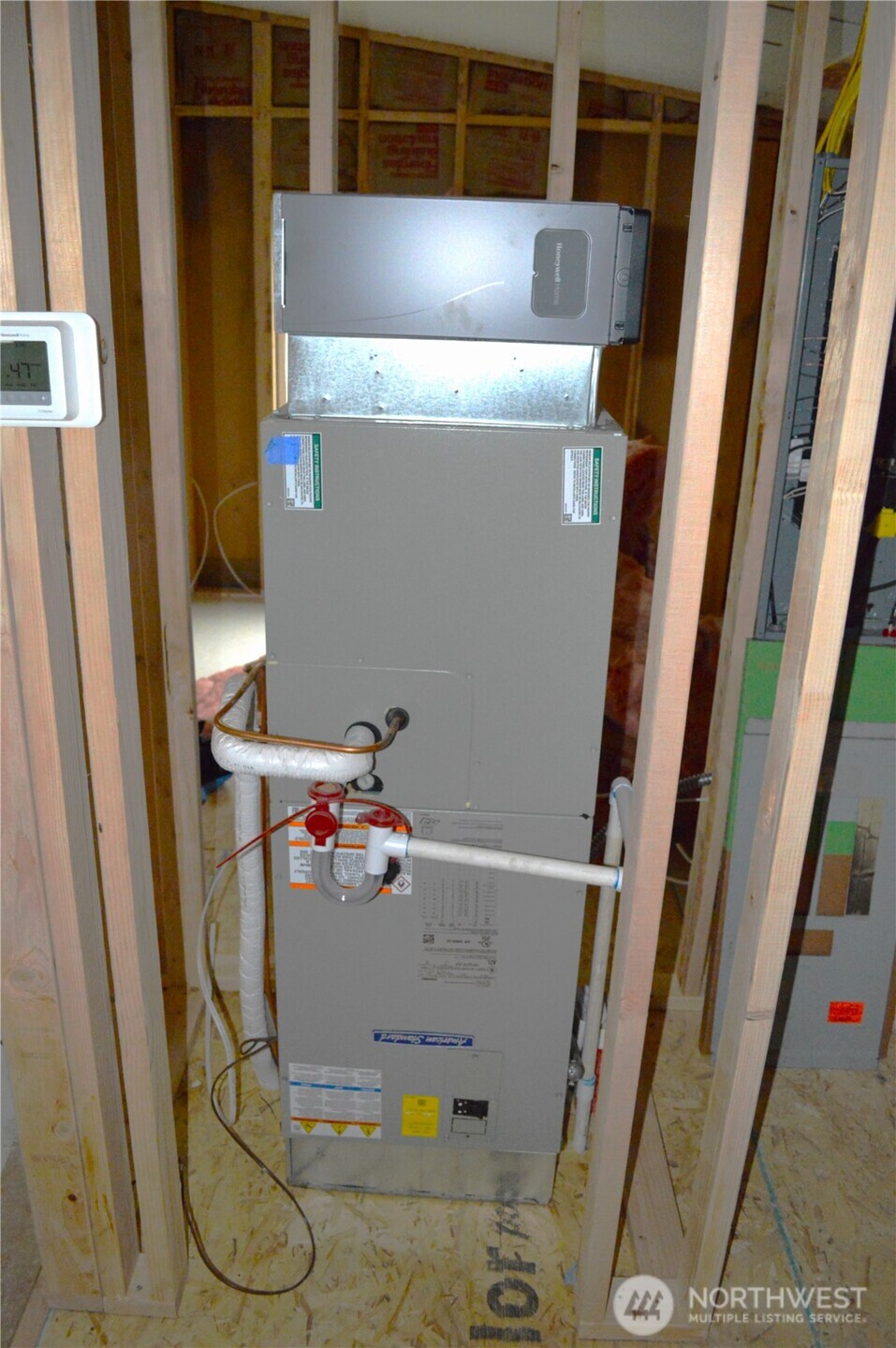 425 Chuckanut Drive North, Unit 4 Bellingham, WA 98229 - Photo 20 of 23 a bathroom with a sink and washing machine