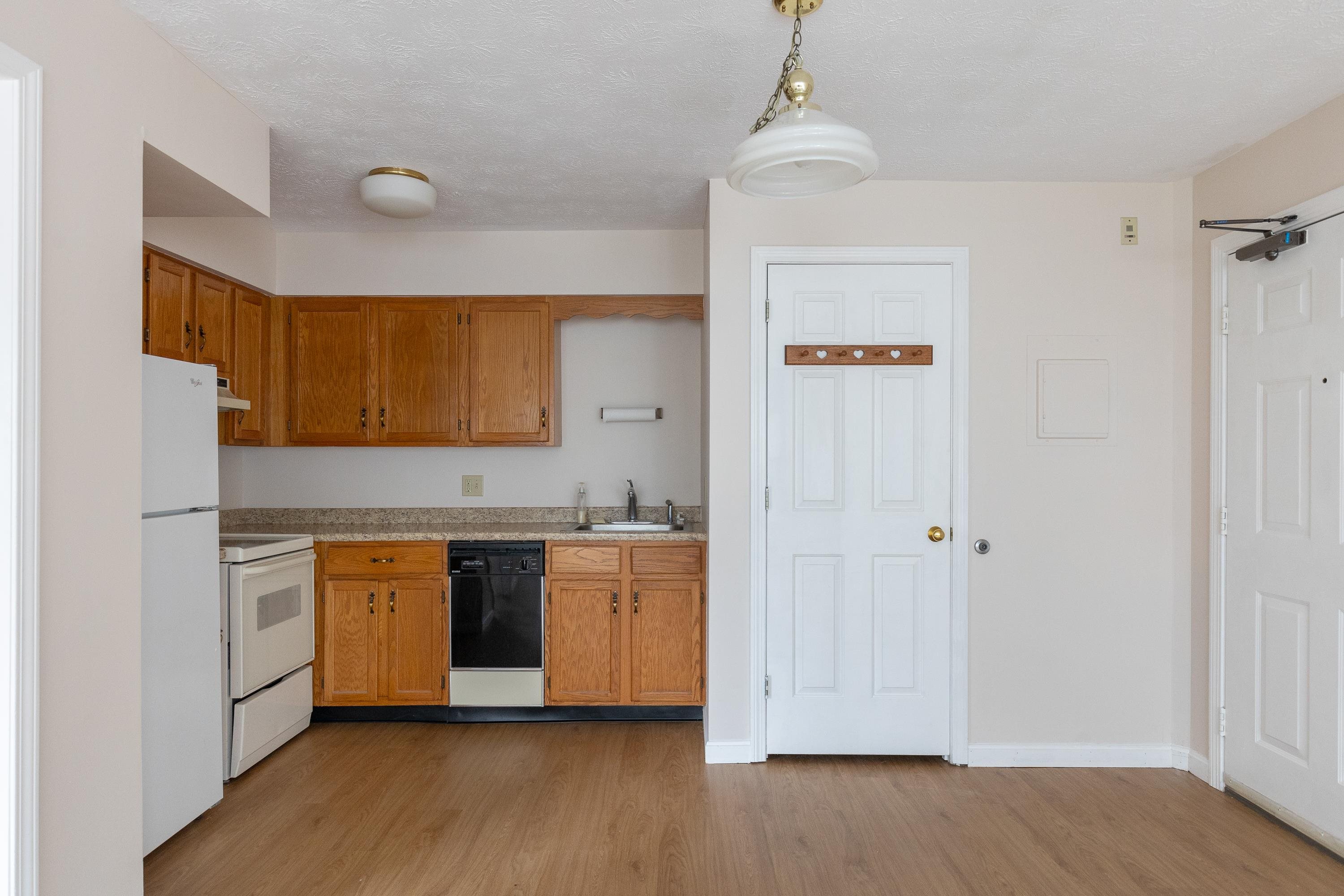 10 Kellogg Road, Unit 119 Essex, VT 05452 - Photo 4 of 31