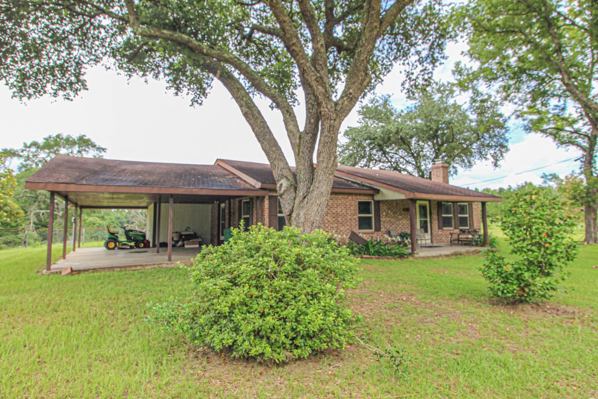 899 J Hickman Road Livingston, TX 77351 - Photo 2 of 48