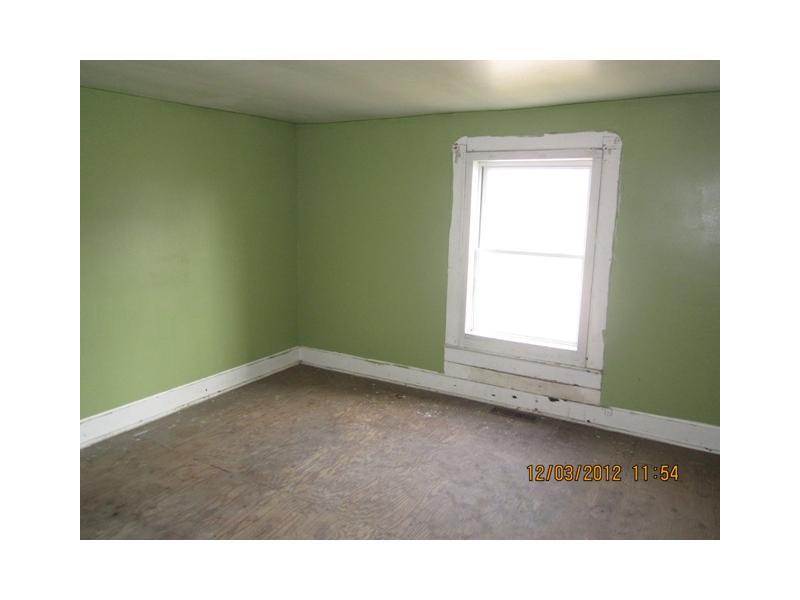2556 Bluff Road Indianapolis, IN 46225 - Photo 2 of 4 Gallery Image 2