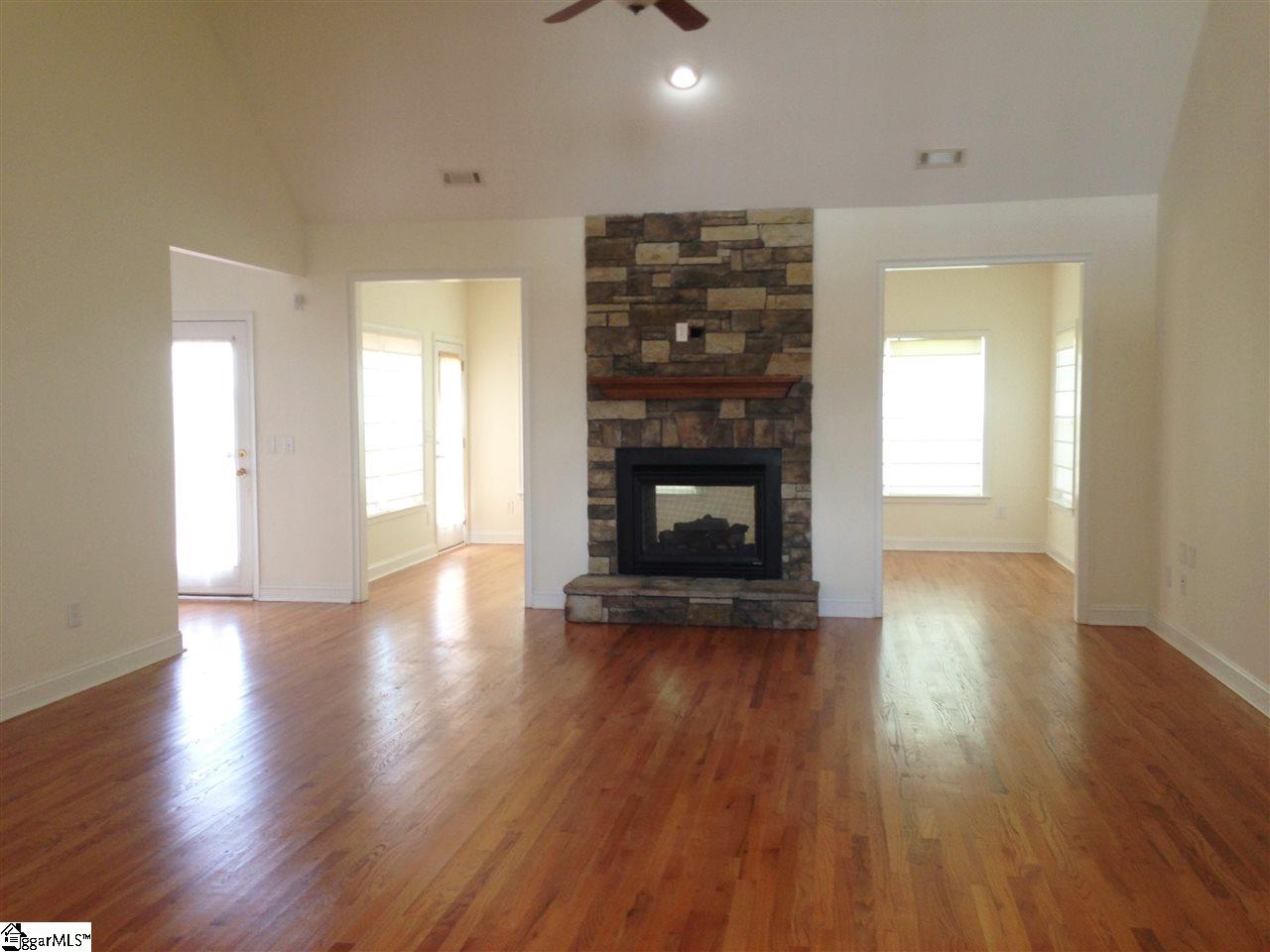 406 Gladstone Way Greer, SC 29650 - Photo 3 of 25 Gallery Image 3