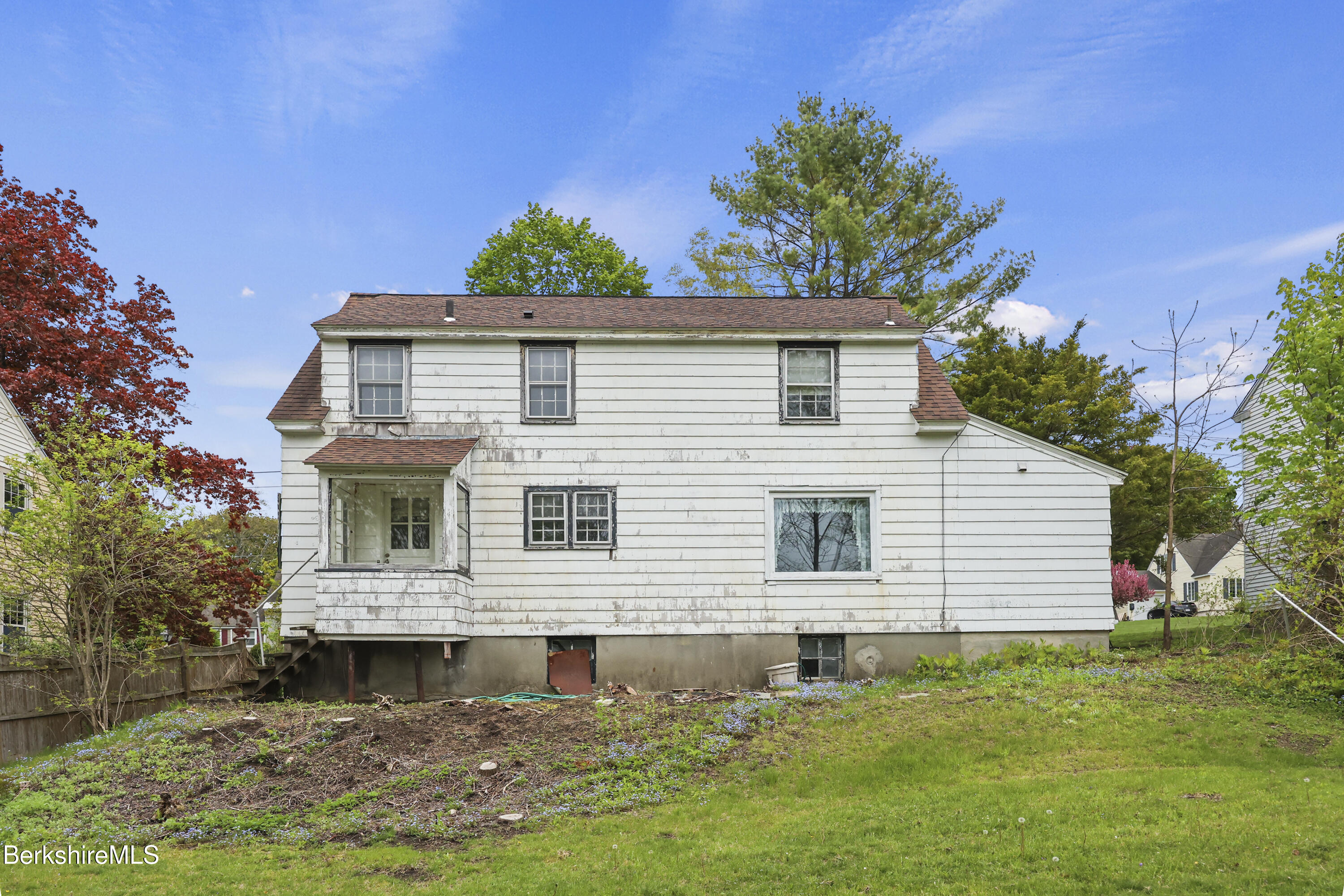 32 Jason Street Pittsfield, MA 01201 - Photo 14 of 27 145 Exterior Back