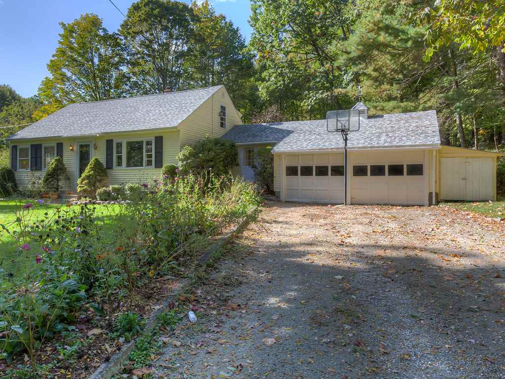 167 Perham Corner Road Lyndeborough, NH 03082 - Photo 2 of 35 Gallery Image 2