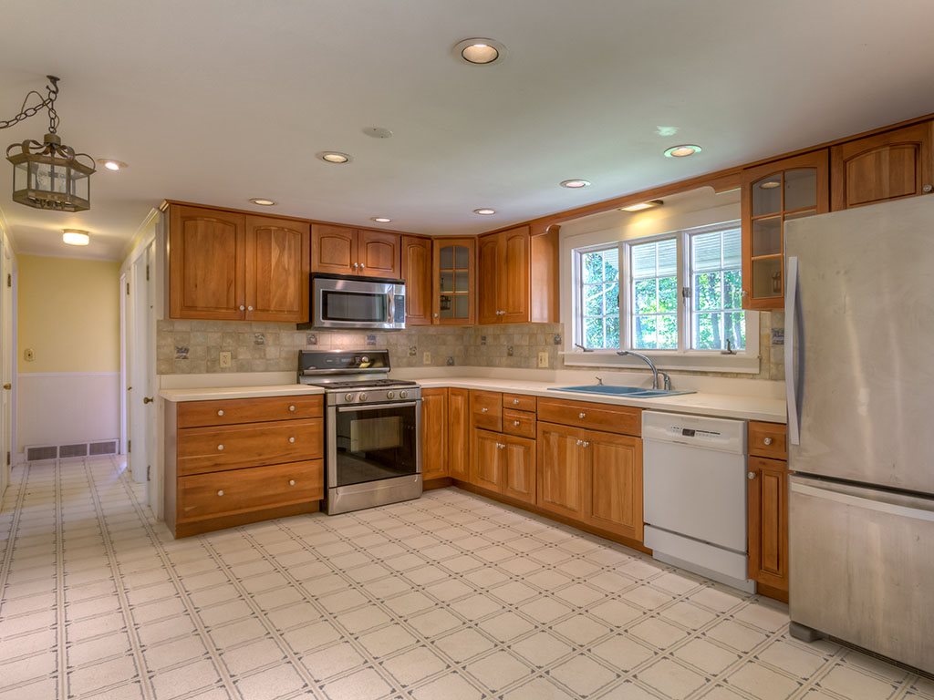 167 Perham Corner Road Lyndeborough, NH 03082 - Photo 4 of 35 Gallery Image 4