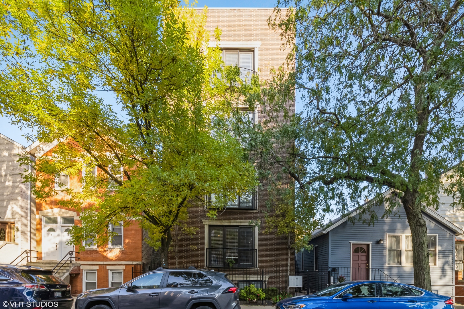 839 South Miller Street, Unit 3 Chicago, IL 60607 - Photo 1 of 23