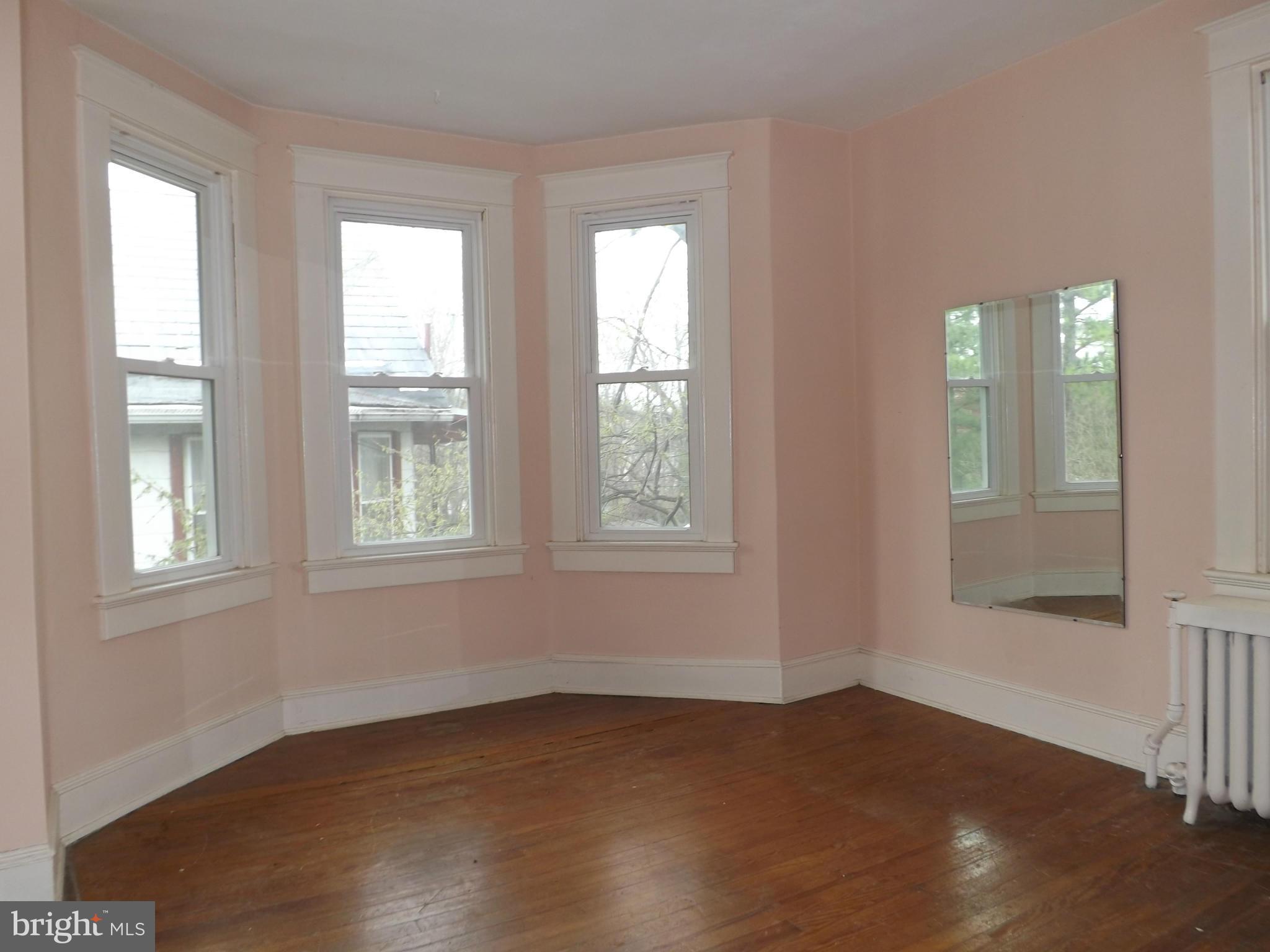3304 Rueckert Avenue Baltimore, MD 21214 - Photo 10 of 17 Bedroom