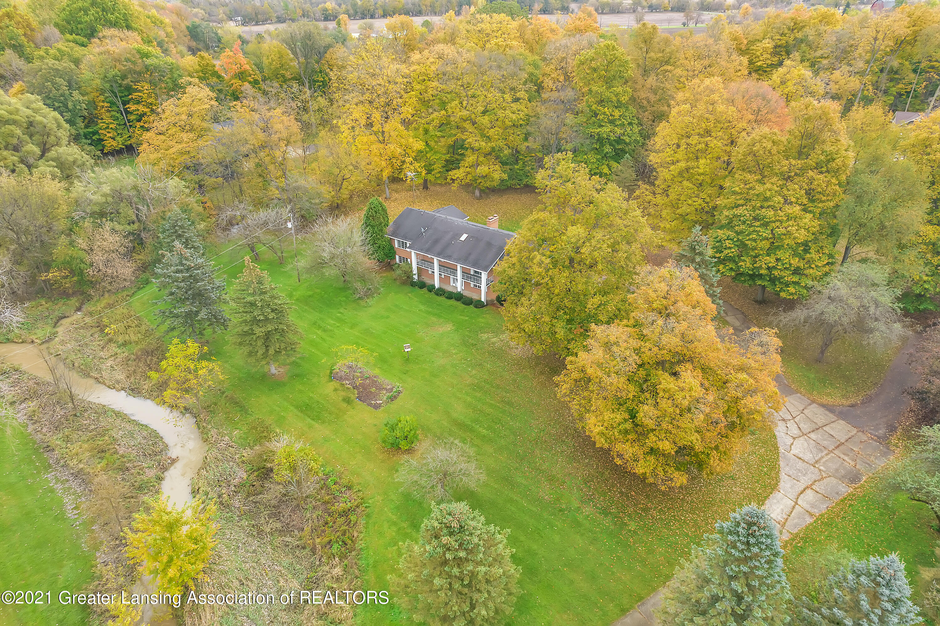 145 Three Oaks Road Okemos, MI 48864 - Photo 57 of 58 Aerial view