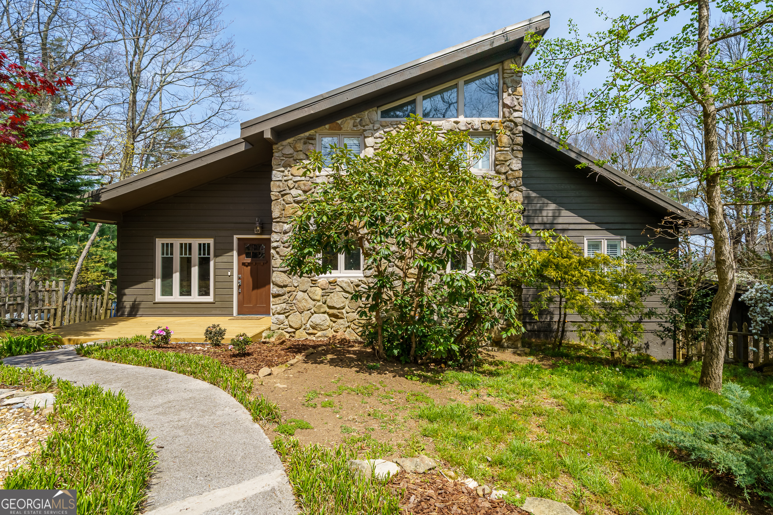 396 Apache Trail Chatsworth, GA 30705 - Photo 2 of 69