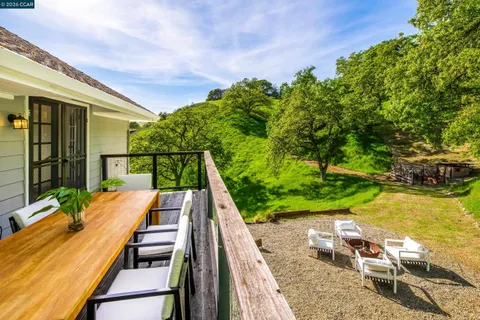 $4,550,000 | 33 Deer Trail, Lafayette, CA 94549