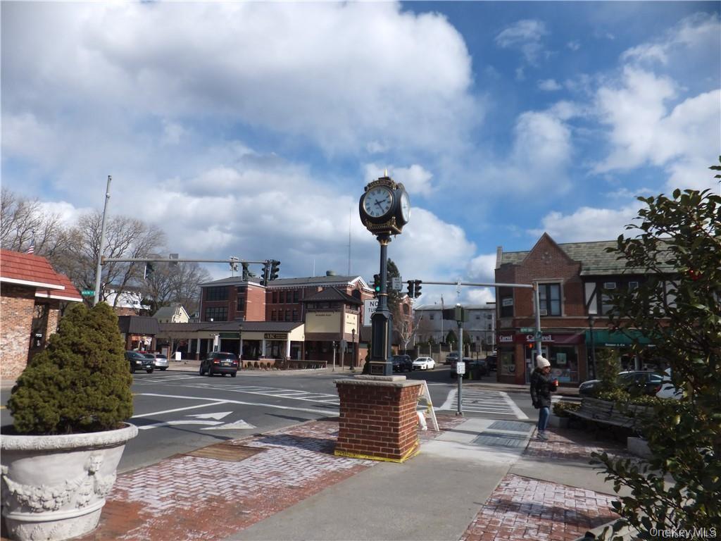 111 Kensington Road, Unit 8 Bronxville, NY 10708 - Photo 12 of 16