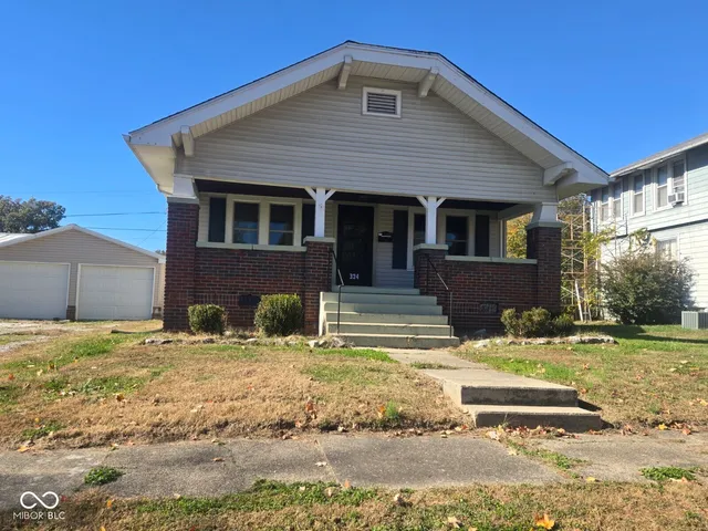 $128,900 | 324 South State Street, Sullivan, IN 47882