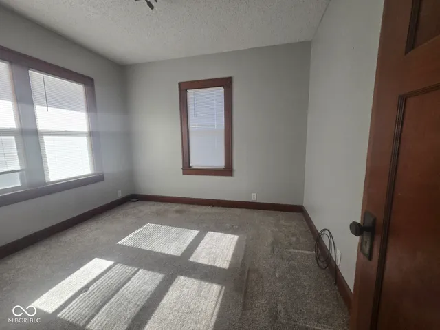 $128,900 | 324 South State Street, Sullivan, IN 47882