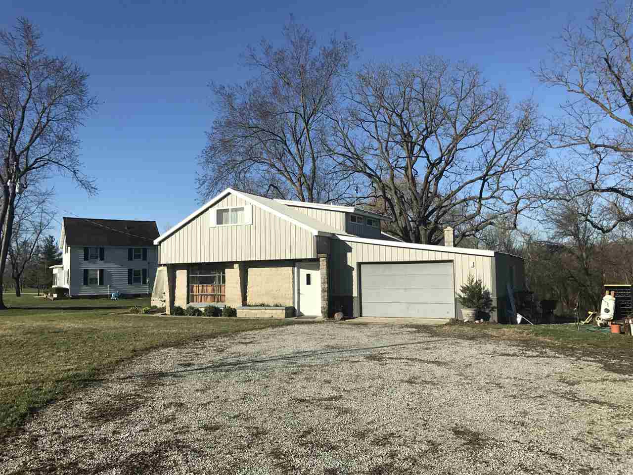 17501 Indianapolis Road Zanesville, IN 46799 - Photo 2 of 33