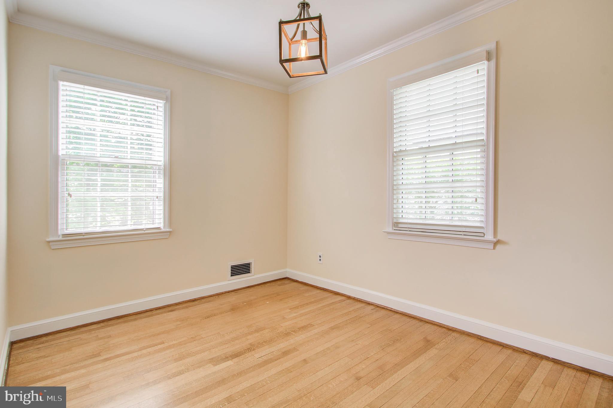 5814 Walton Road Bethesda, MD 20817 - Photo 14 of 29 BR #2 main level