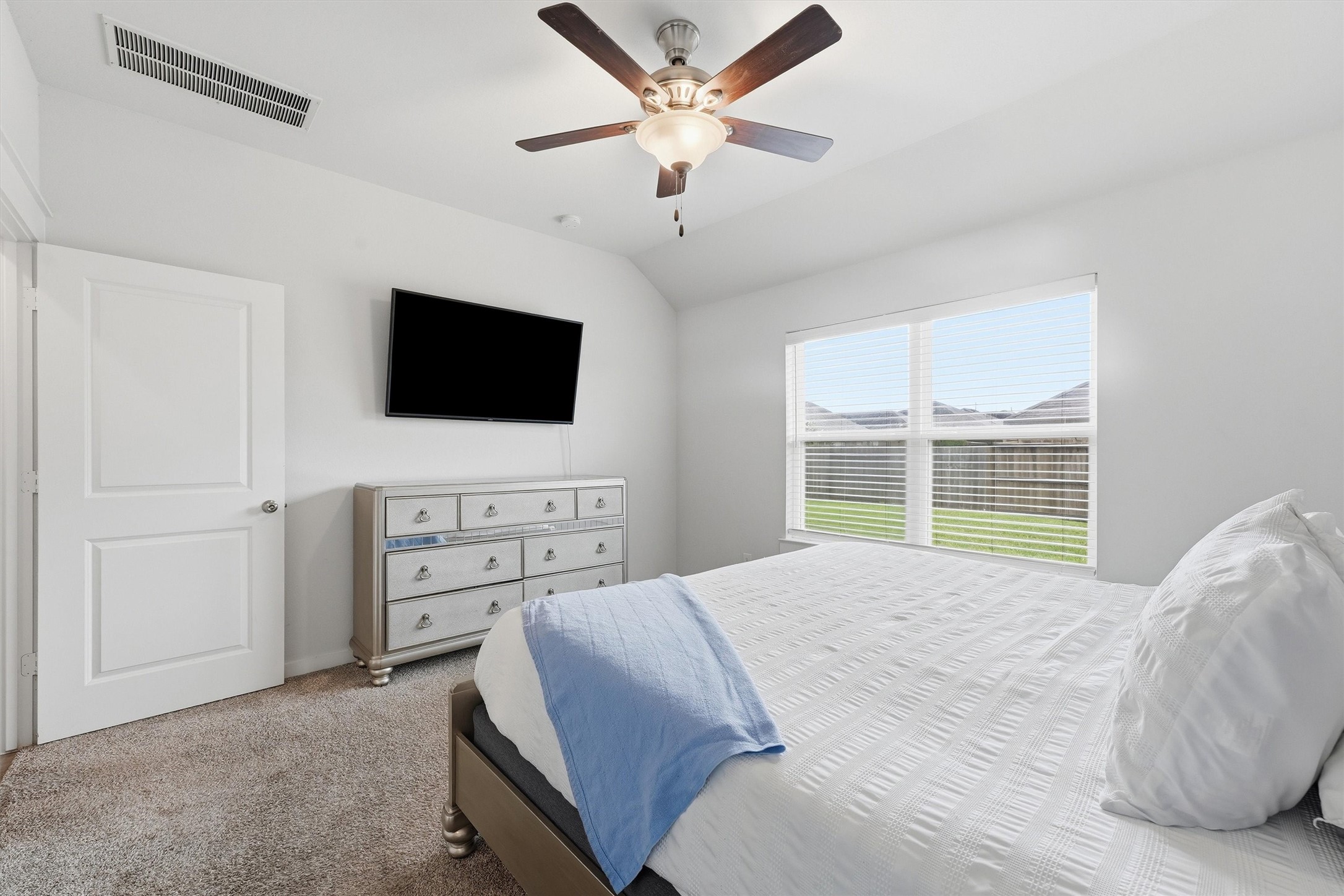 9211 Waldrick Trace Drive Rosharon, TX 77583 - Photo 11 of 16