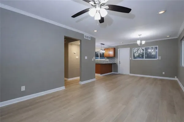 $1,800 | 1277 Goodwin Road Northeast, Unit 1275, Atlanta, GA 30324