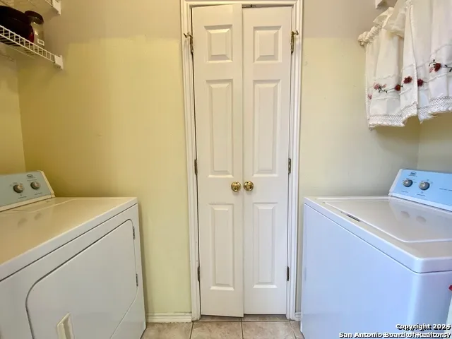 $1,095 | 7707 Crown Gate Drive, San Antonio, TX 78251