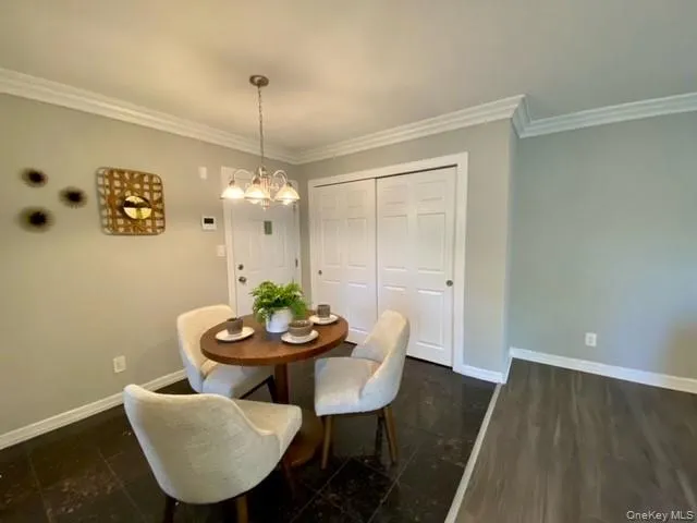 $2,250 | 307 Robinson Avenue, Unit 8, Patchogue, NY 11772