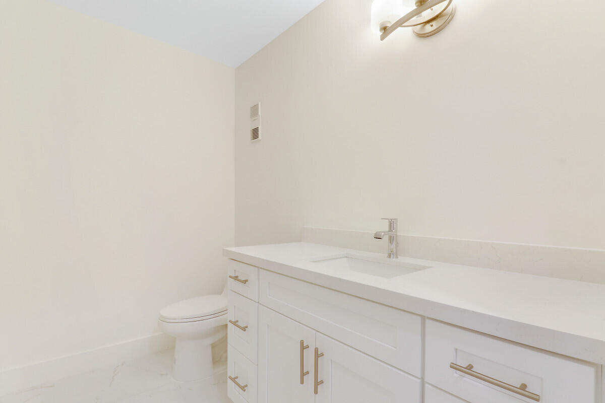 8273 Springtree Road Boca Raton, FL 33496 - Photo 18 of 31 House-11jpg