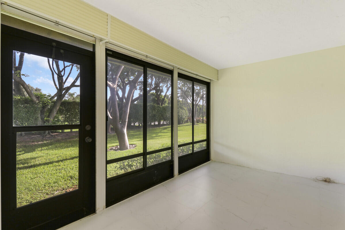 8273 Springtree Road Boca Raton, FL 33496 - Photo 28 of 31 House-291jpg