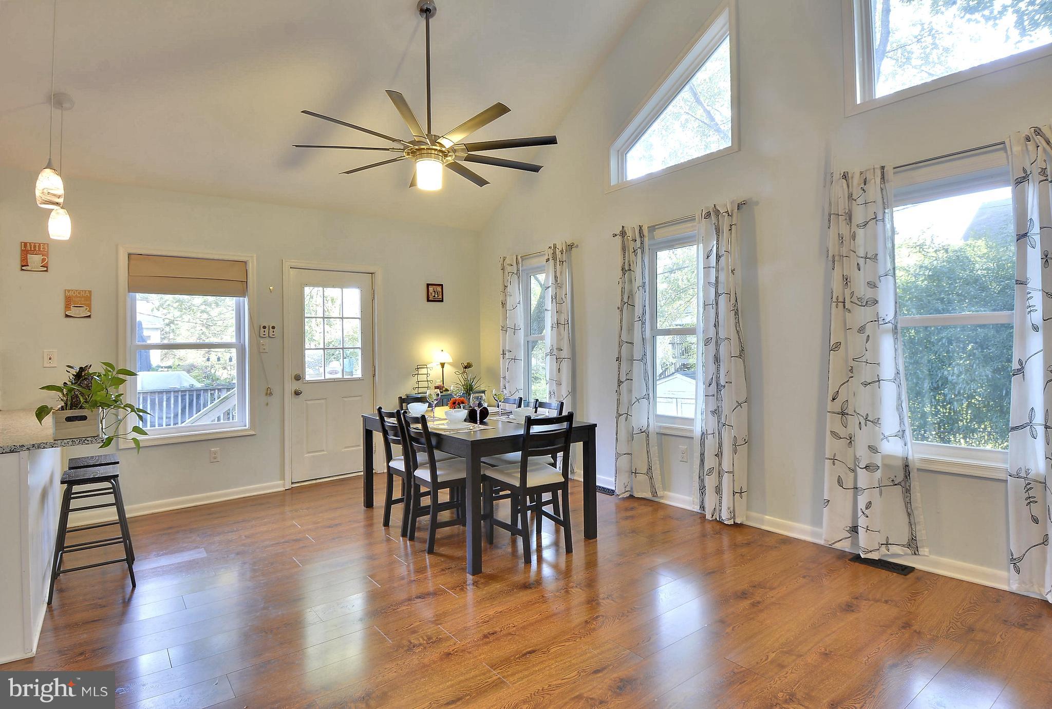 739 Anneslie Road Baltimore, MD 21212 - Photo 5 of 17 Family Room