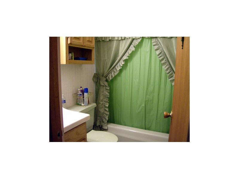 61 Harbor Road Naples, ME 04055 - Photo 5 of 10 Bathroom.