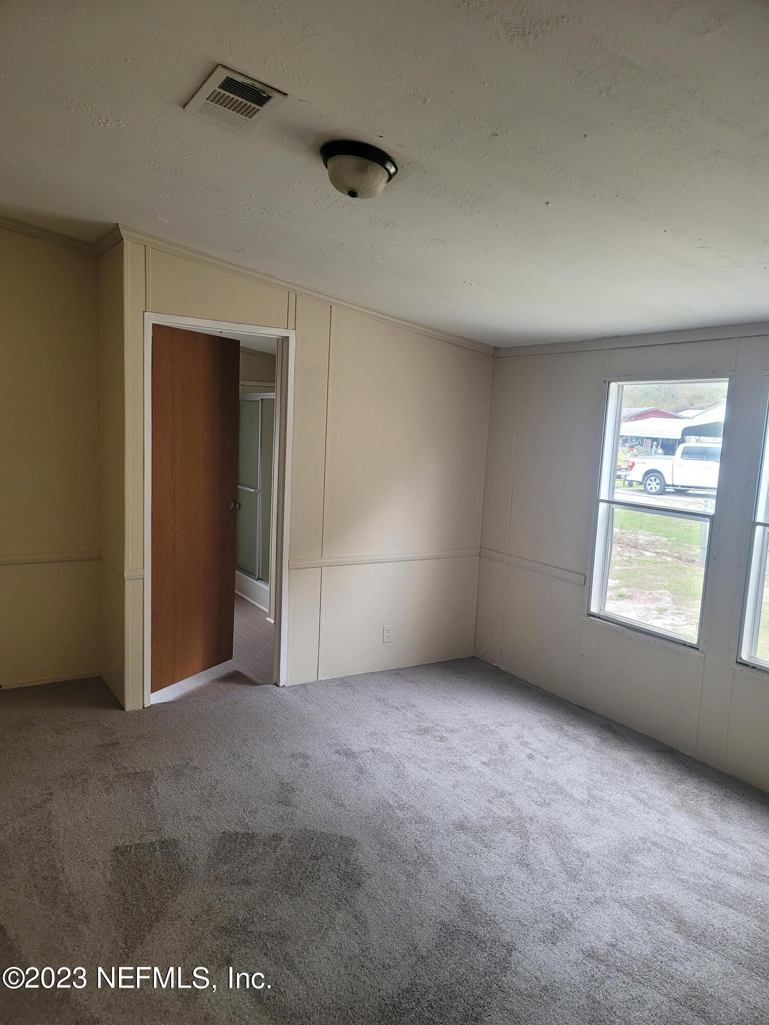 10029 Hogan Street Jacksonville, FL 32218 - Photo 19 of 38 20230217_141248