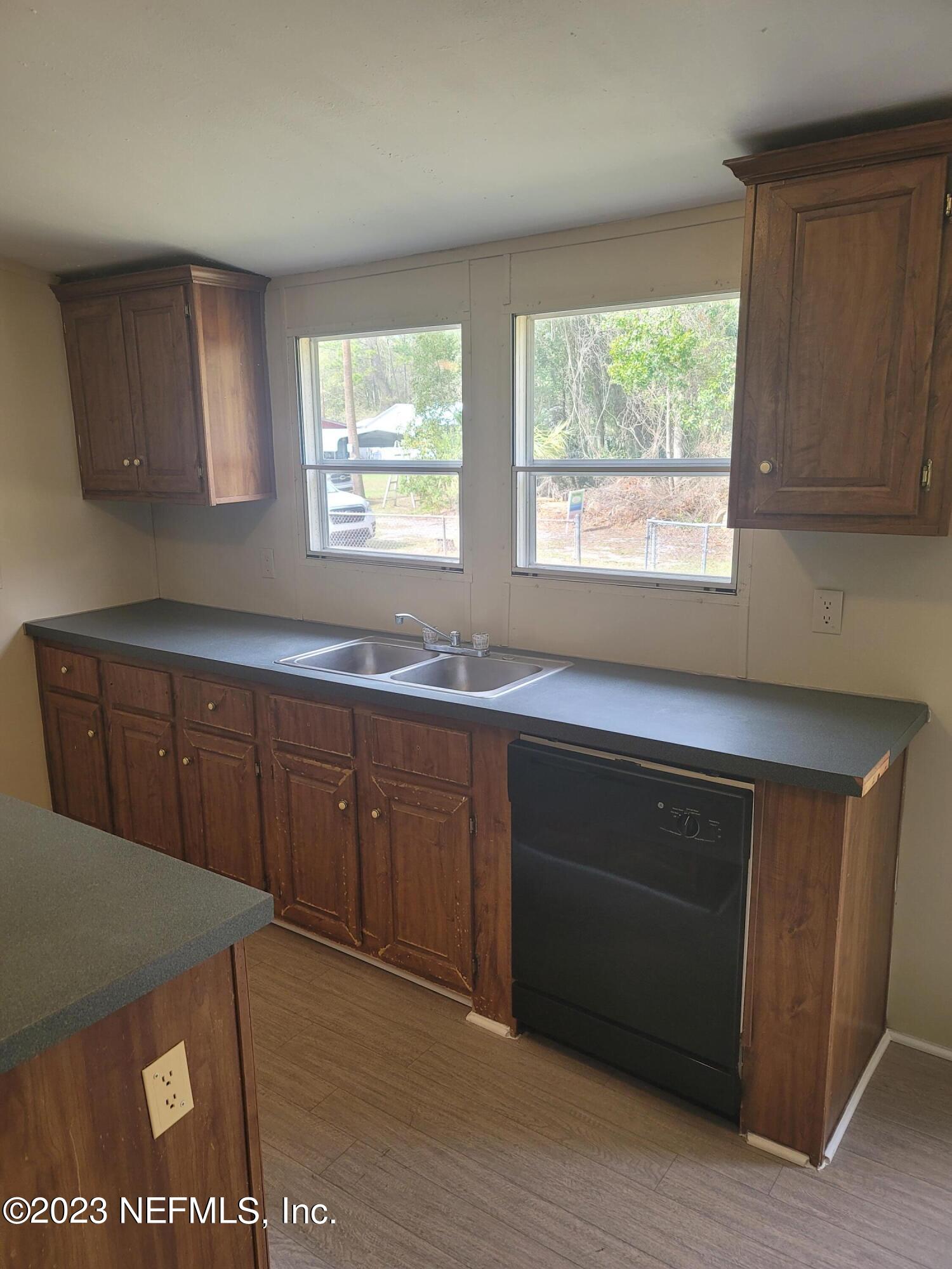 10029 Hogan Street Jacksonville, FL 32218 - Photo 10 of 38 20230217_141036