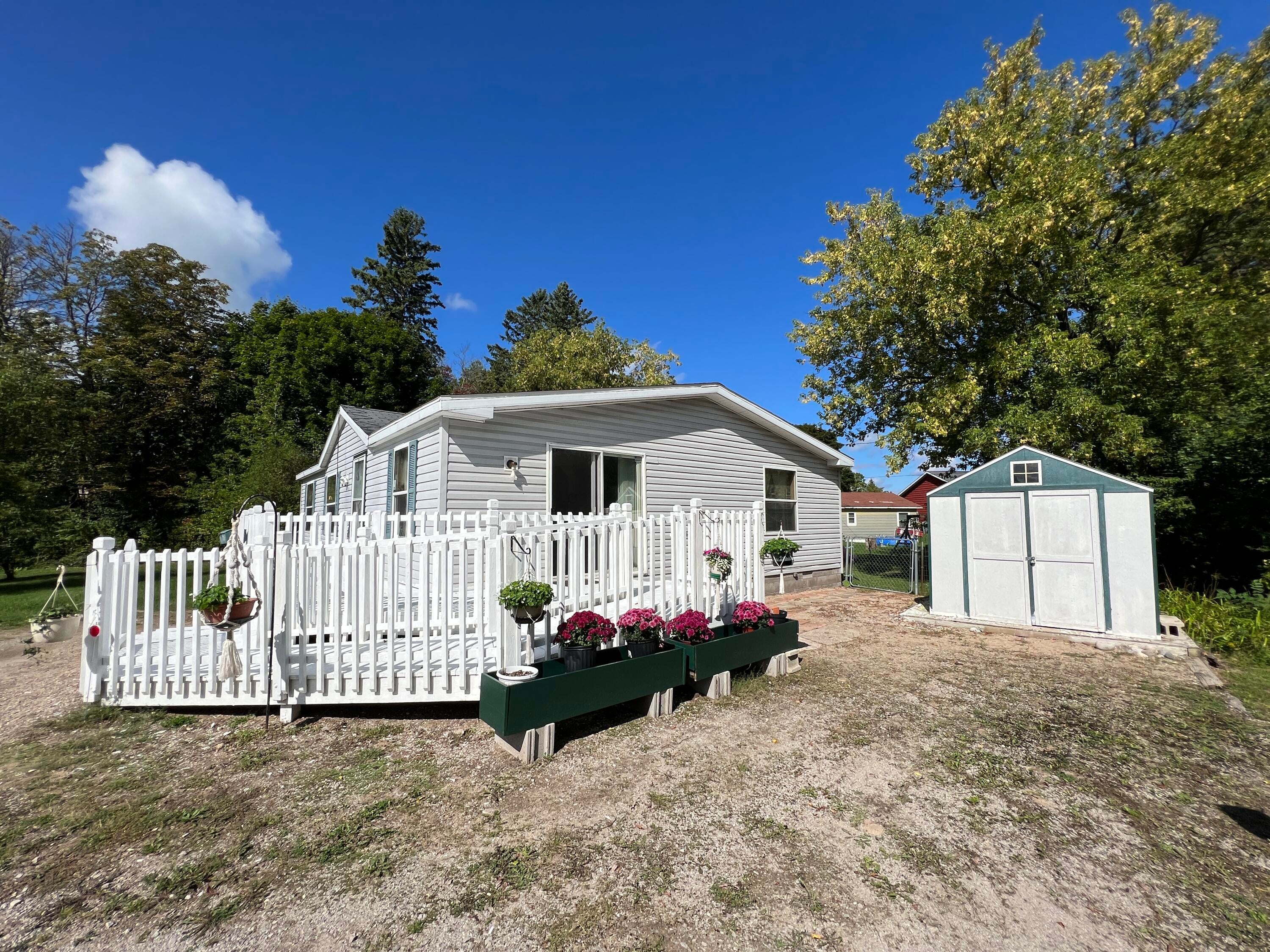320 South D Street Cheboygan, MI 49721 - Photo 8 of 74 Gallery Image 8