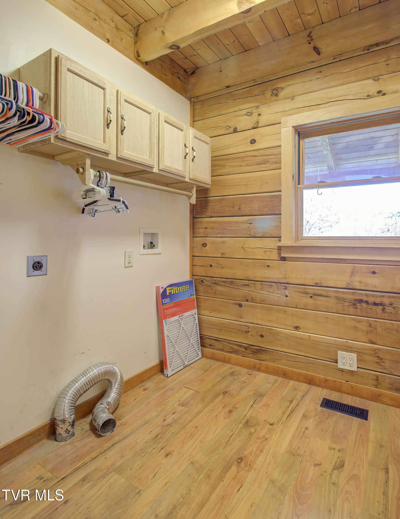 255 Bank Drive Fall Branch, TN 37656 - Photo 28 of 51 Bank2-32