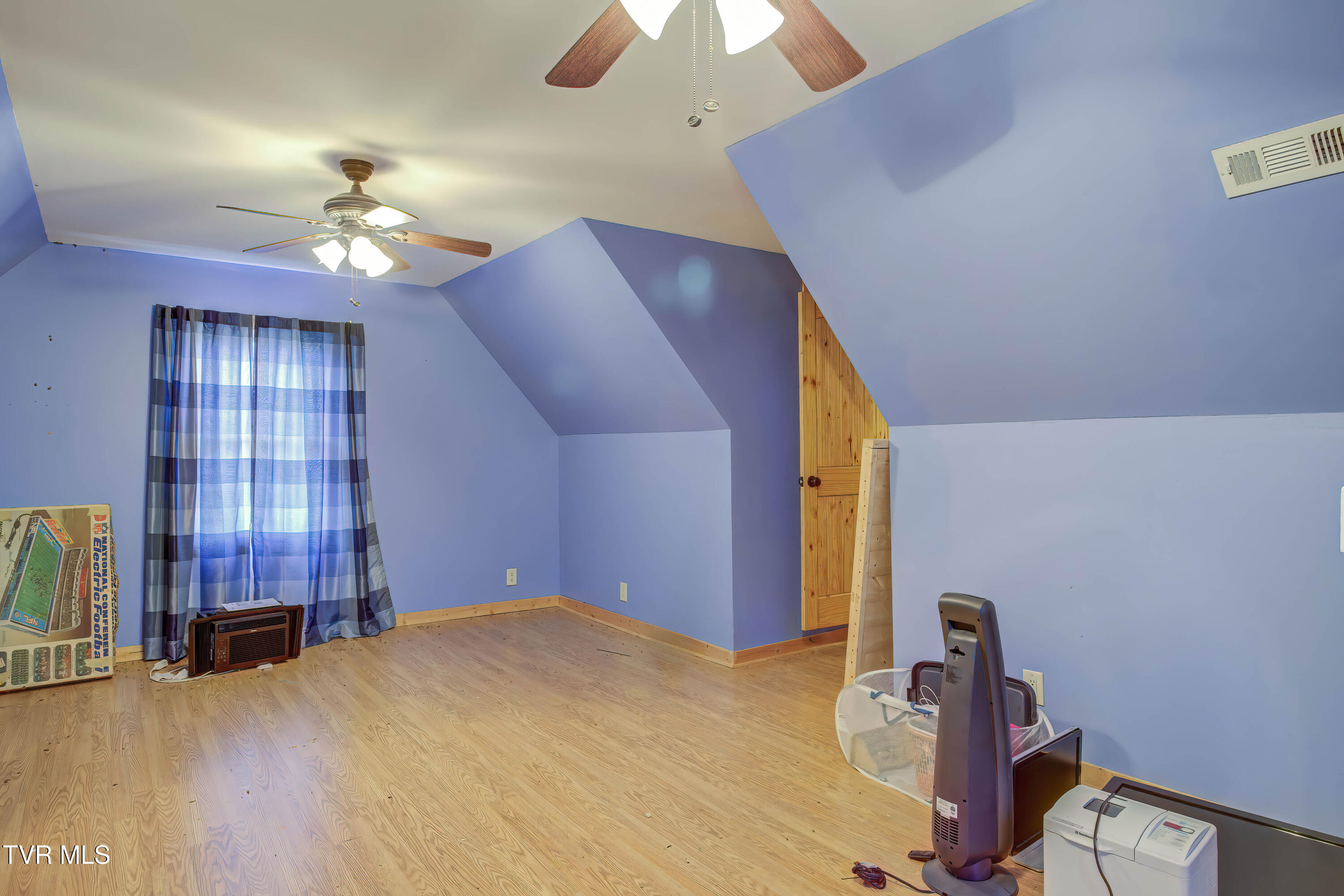 255 Bank Drive Fall Branch, TN 37656 - Photo 33 of 51 Bank2-34